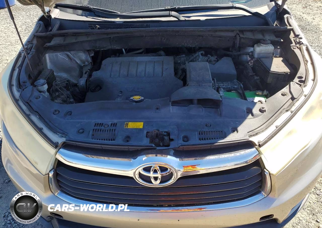 2014 Toyota Highlander Le Plus VIN:5TDBKRFH6ES030936 - 12