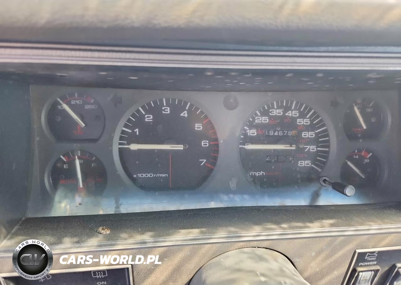 1988 Jeep Cherokee Laredo VIN:1JCMR7843JT170925 - 9