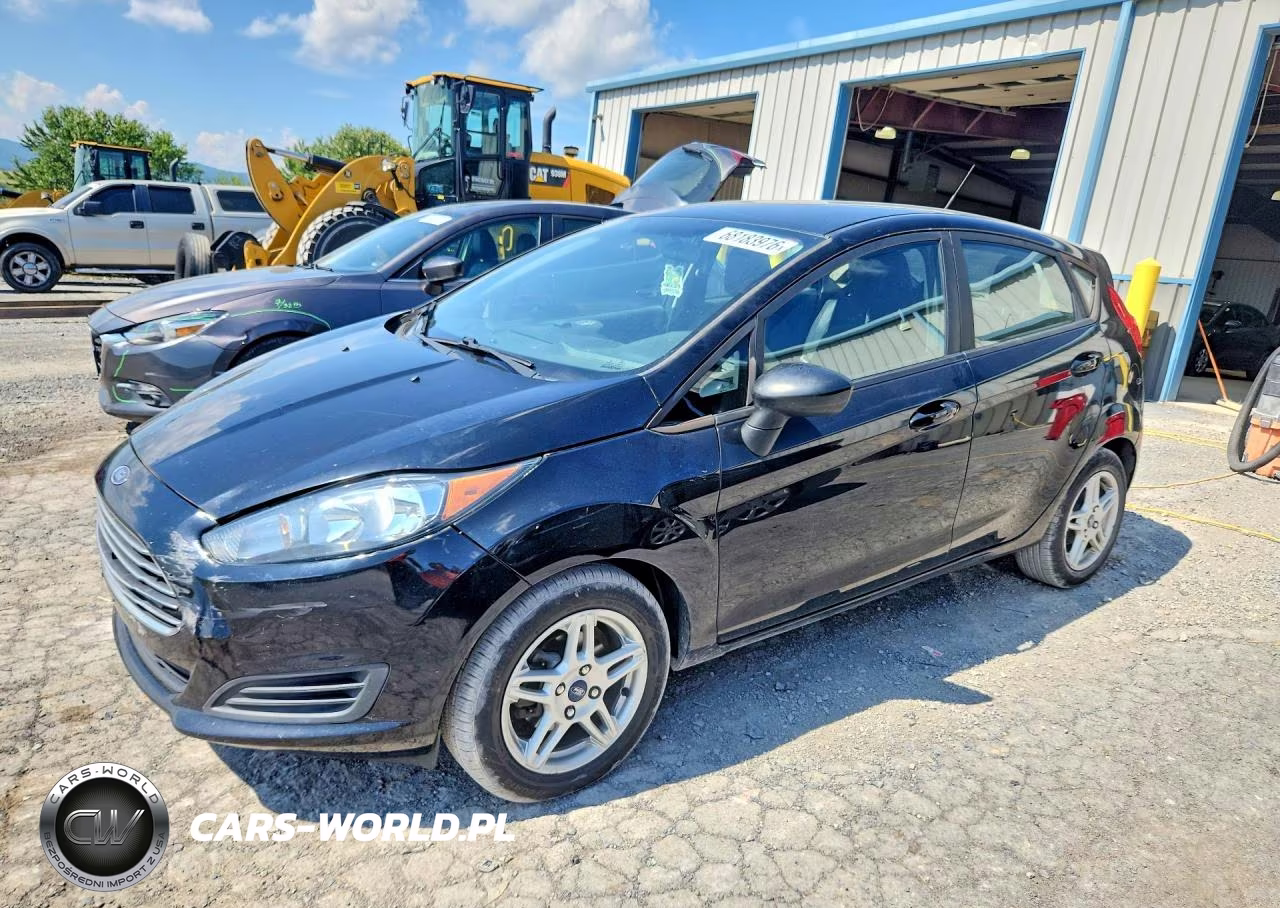 2018 Ford Fiesta Se VIN:3FADP4EJ7JM101157 - 1