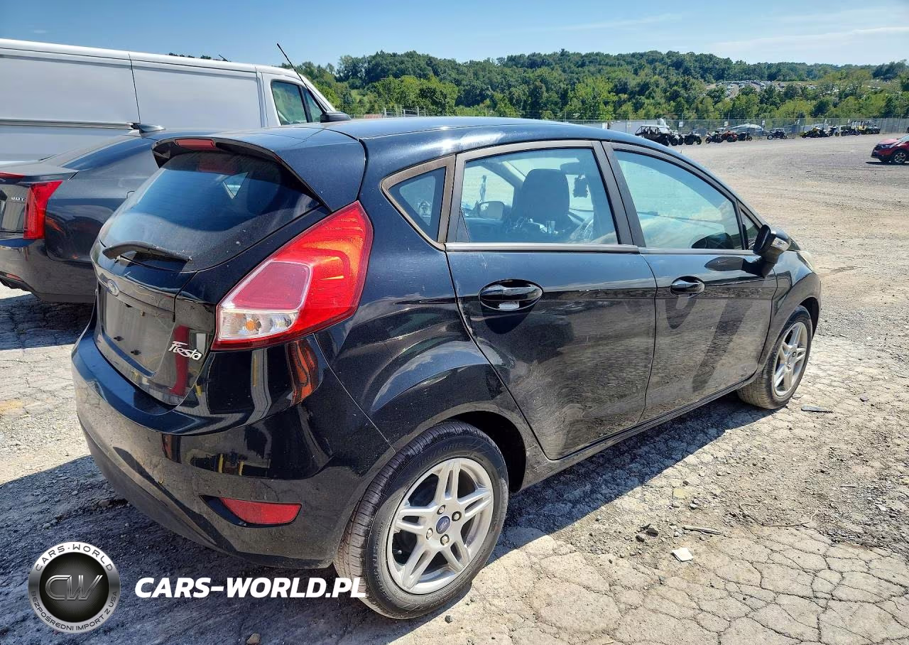 2018 Ford Fiesta Se VIN:3FADP4EJ7JM101157 - 3