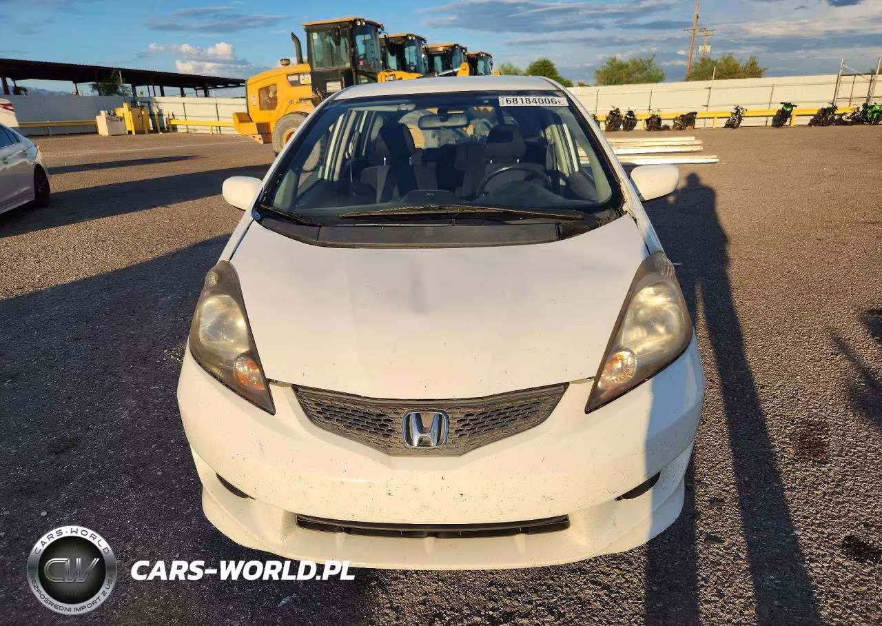 2010 Honda Fit VIN:JHMGE8H49AC027945 - 5