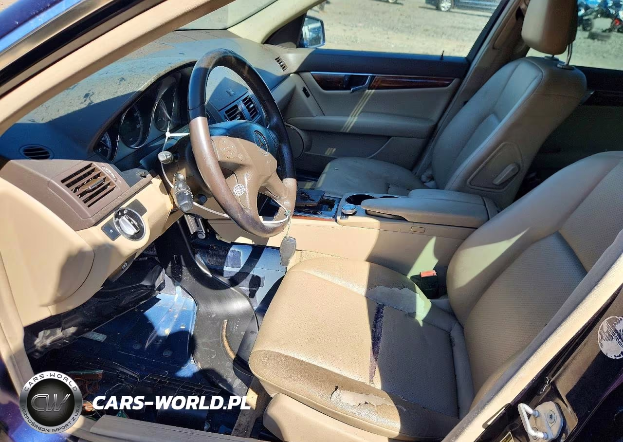 2011 Mercedes-Benz C 300 4Matic VIN:WDDGF8BB1BF645532 - 7