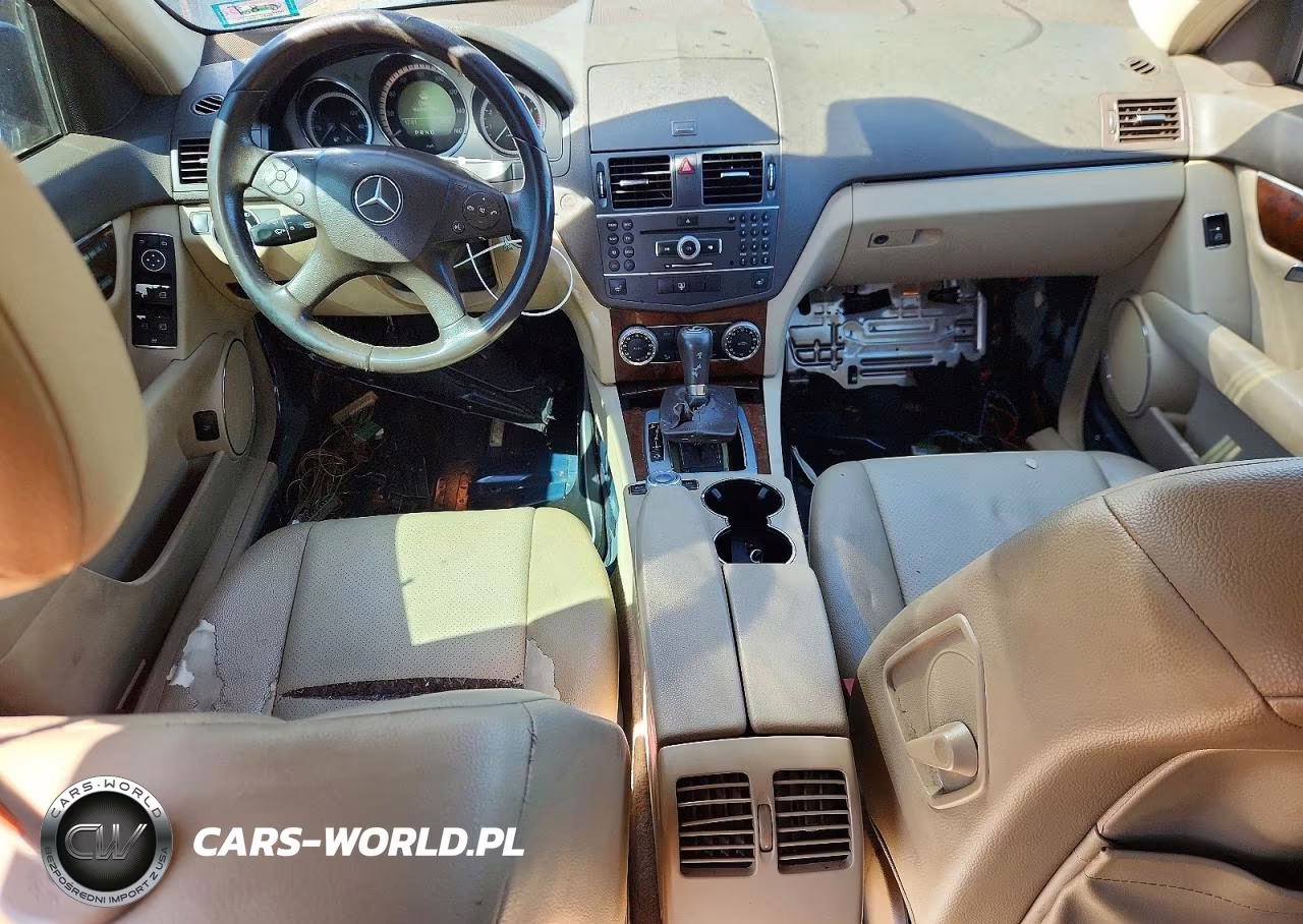 2011 Mercedes-Benz C 300 4Matic VIN:WDDGF8BB1BF645532 - 8