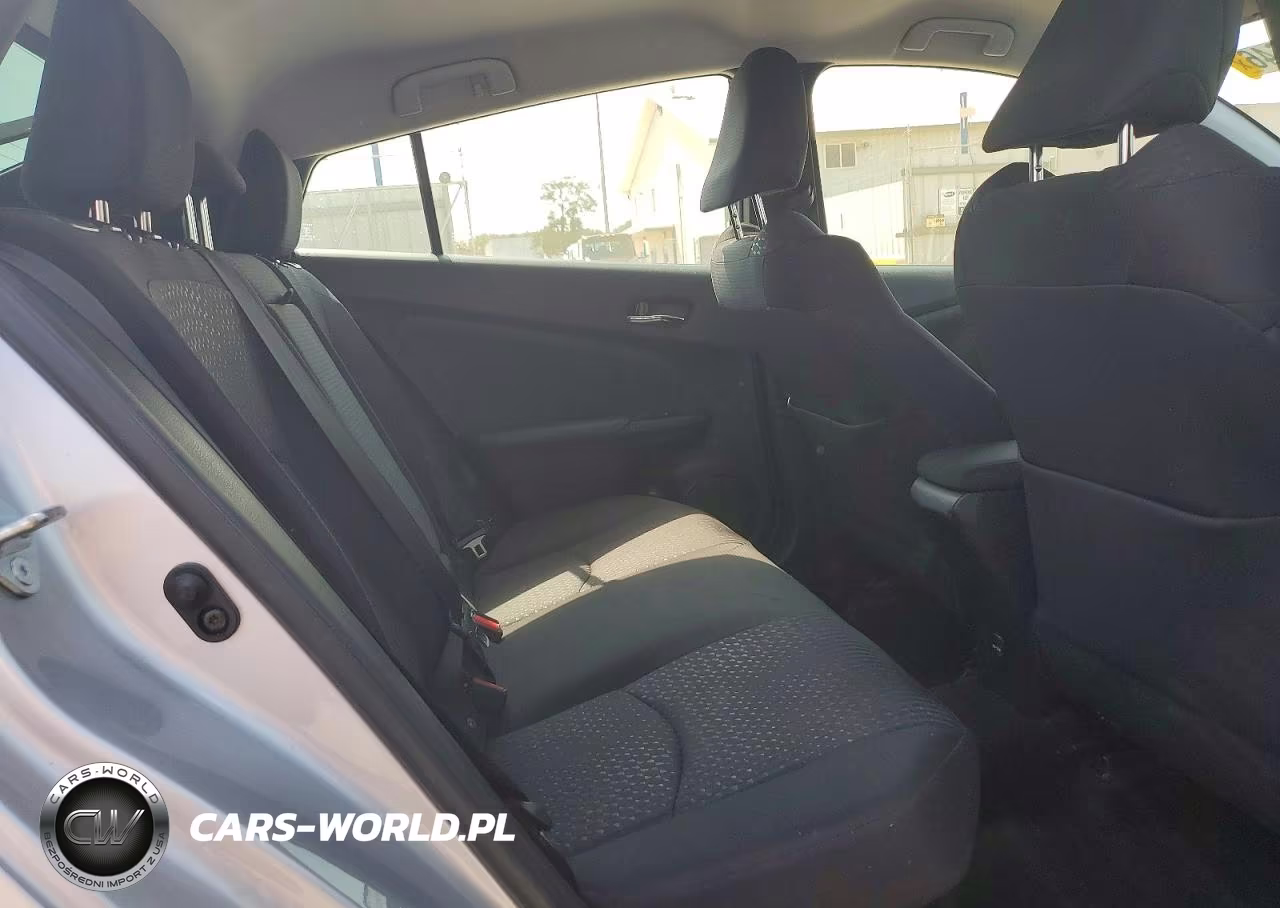 2017 Toyota Prius Two VIN:JTDKBRFU5H3036035 - 10