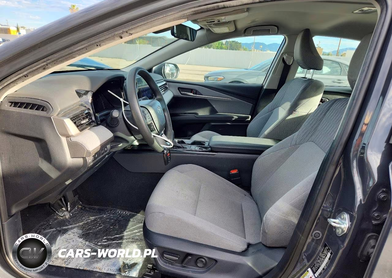 2025 Toyota Camry Le VIN:4T1DAACK5SU093431 - 7