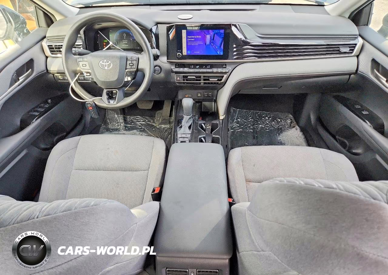 2025 Toyota Camry Le VIN:4T1DAACK5SU093431 - 8
