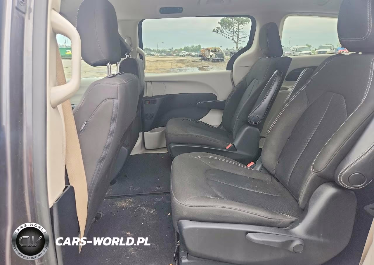 2020 Chrysler Voyager Lx VIN:2C4RC1CG9LR147277 - 10