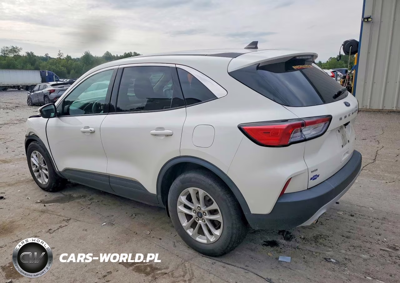 2020 Ford Escape Se VIN:1FMCU9G6XLUC15815 - 2