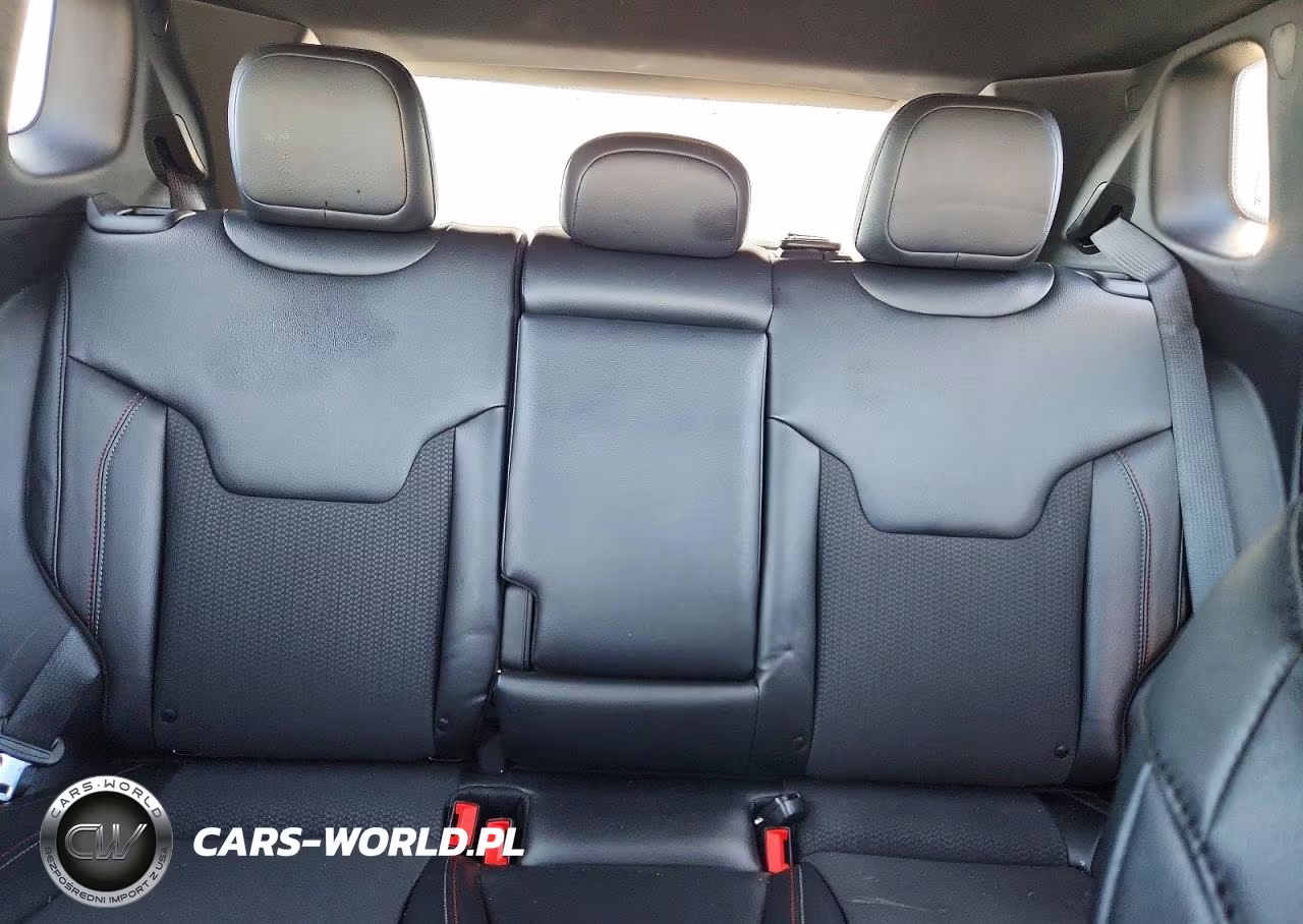 2026 Jeep Compass Trailhawk VIN:3C4NJDDN7TT186062 - 10