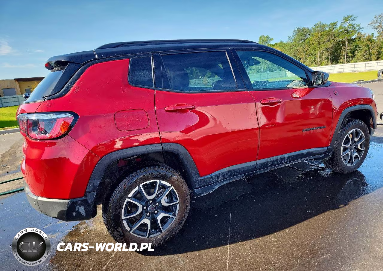 2026 Jeep Compass Trailhawk VIN:3C4NJDDN7TT186062 - 3
