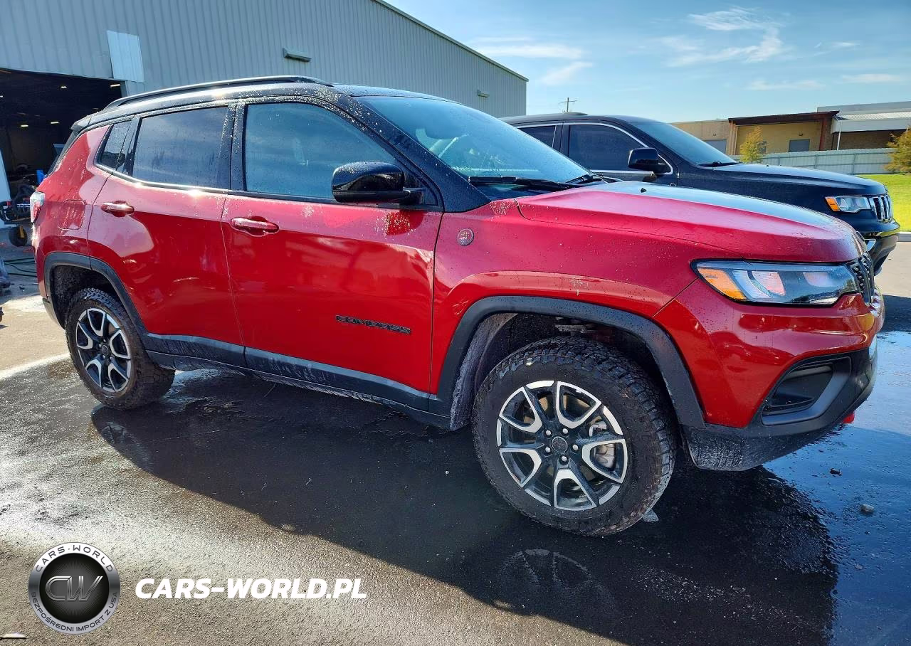 2026 Jeep Compass Trailhawk VIN:3C4NJDDN7TT186062 - 4
