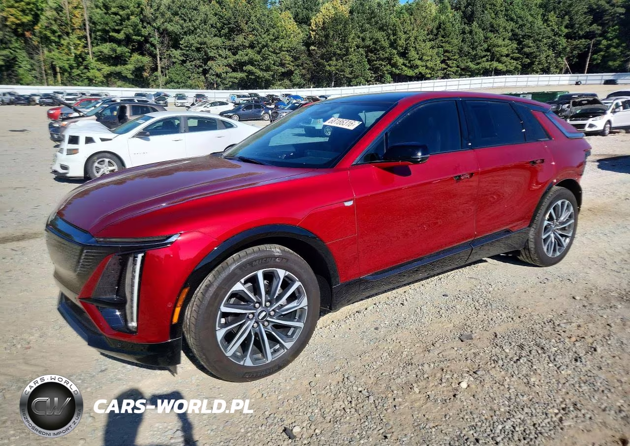 2024 Cadillac Lyriq Sport