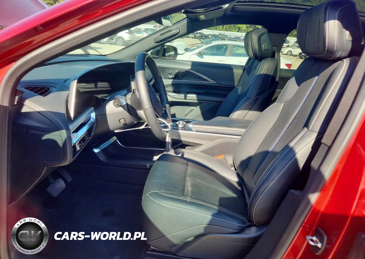2024 Cadillac Lyriq Sport VIN:1GYKPTRKXRZ110115 - 7