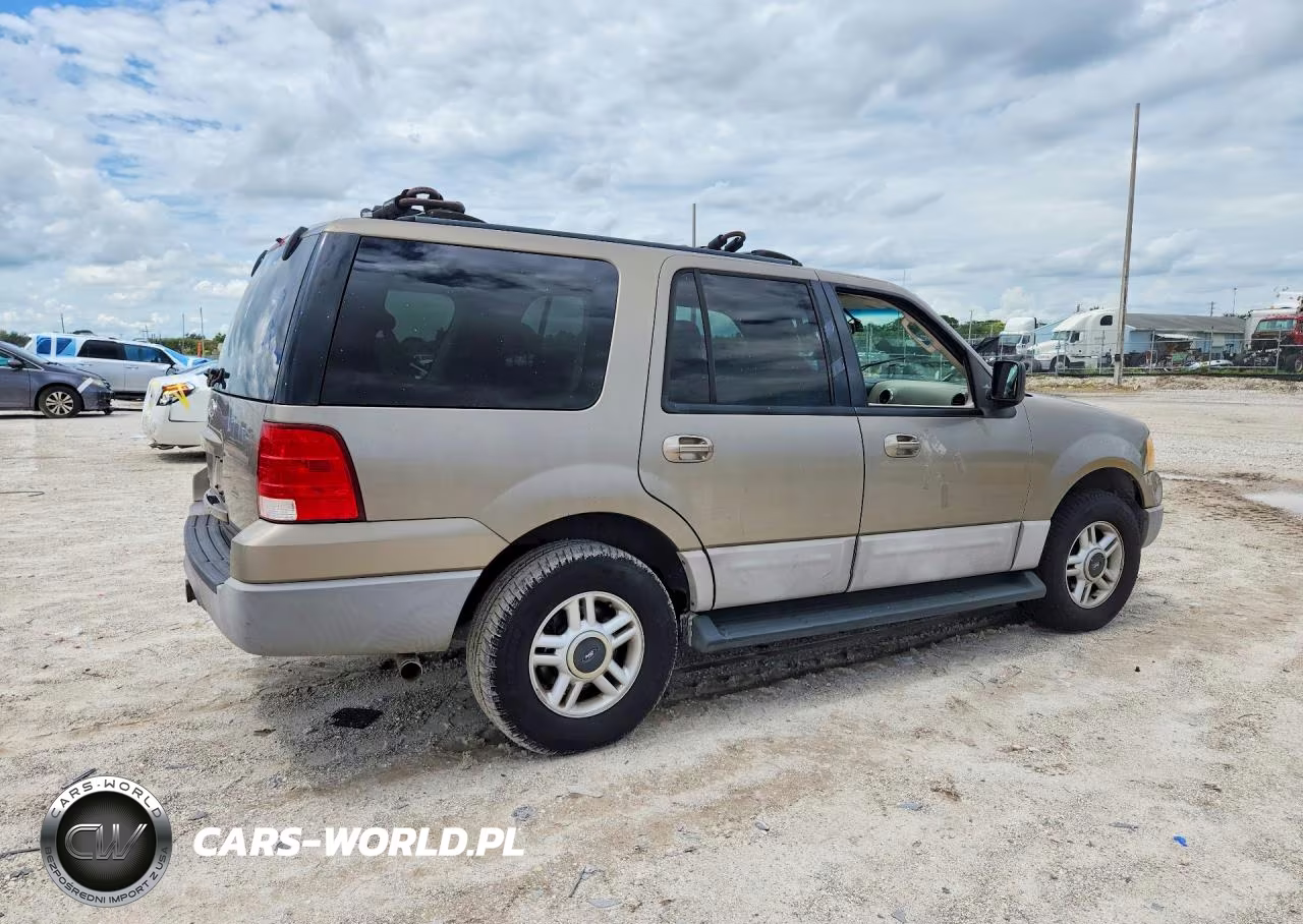 2003 Ford Expedition Xlt VIN:1FMRU15W23LA96890 - 3