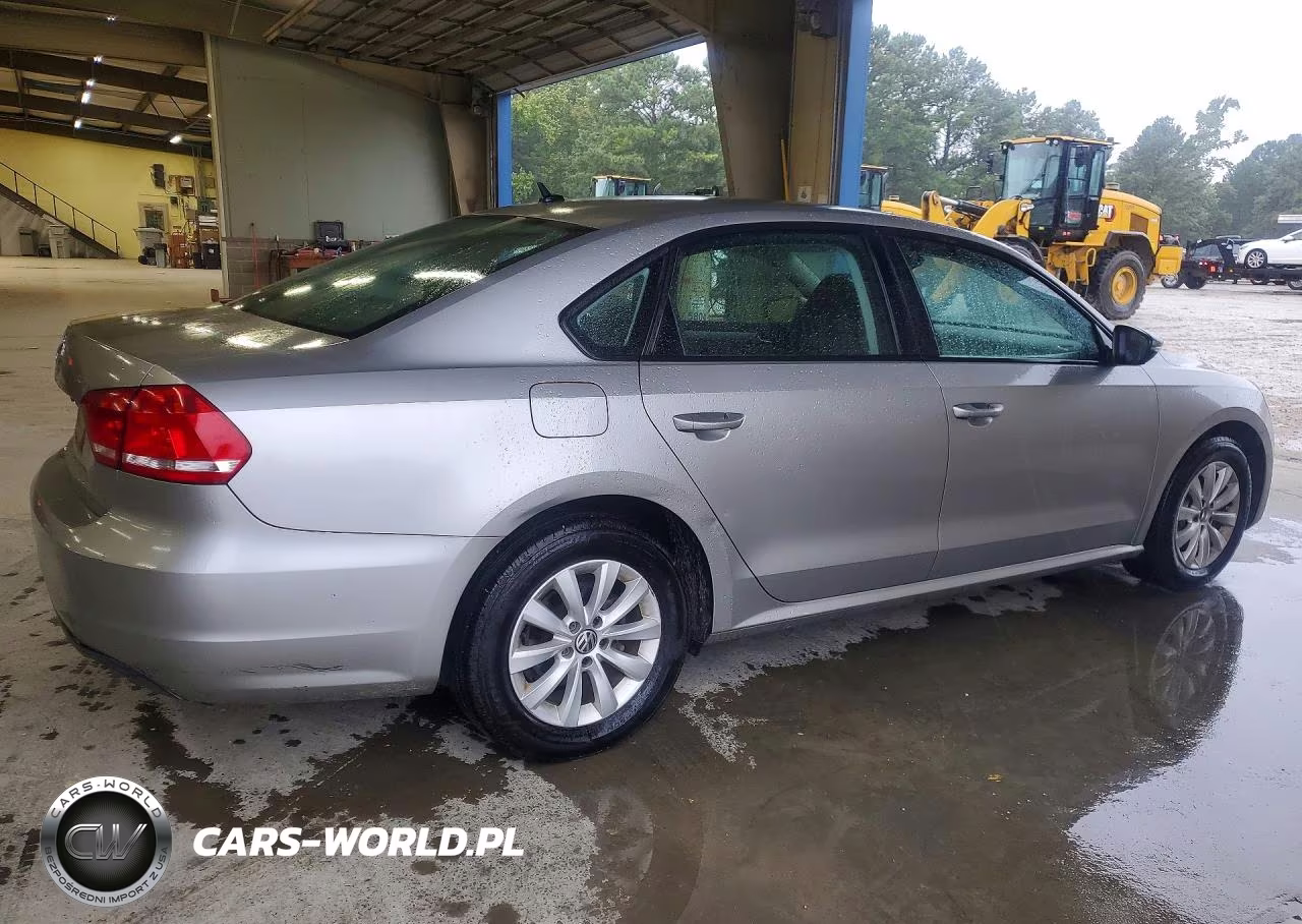 2012 Volkswagen Passat S VIN:1VWAH7A31CC027853 - 3