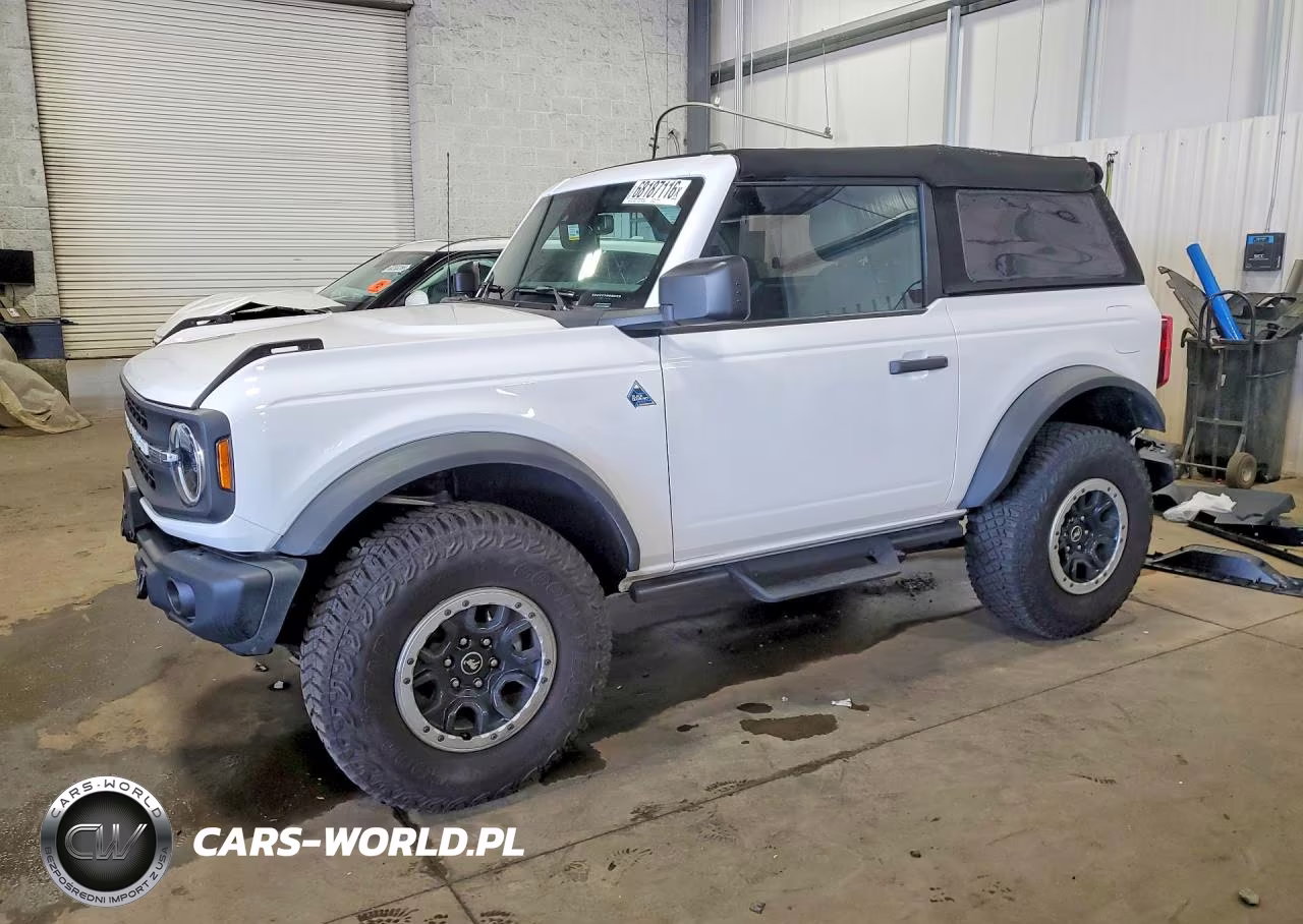 2024 Ford Bronco Black Diamond VIN:1FMDE1AP2RLB44533 - 1