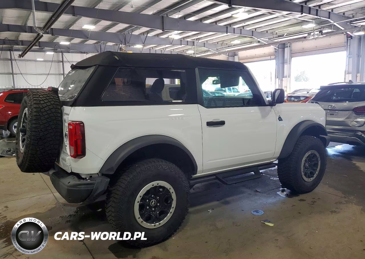2024 Ford Bronco Black Diamond VIN:1FMDE1AP2RLB44533 - 3