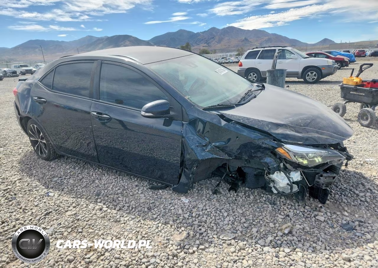 2018 Toyota Corolla Se VIN:2T1BURHE8JC107709 - 4