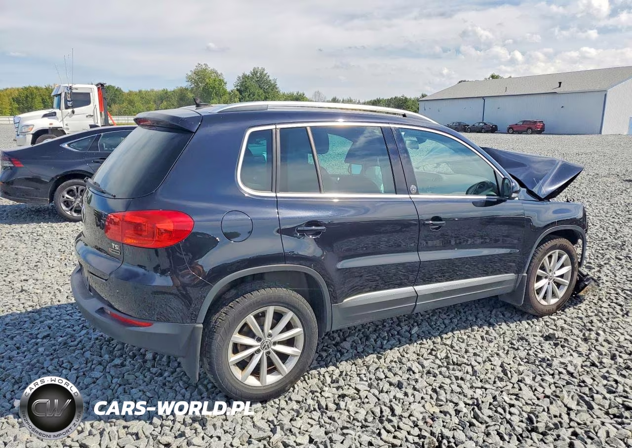 2017 Volkswagen Tiguan VIN:WVGSV7AX7HK025004 - 3