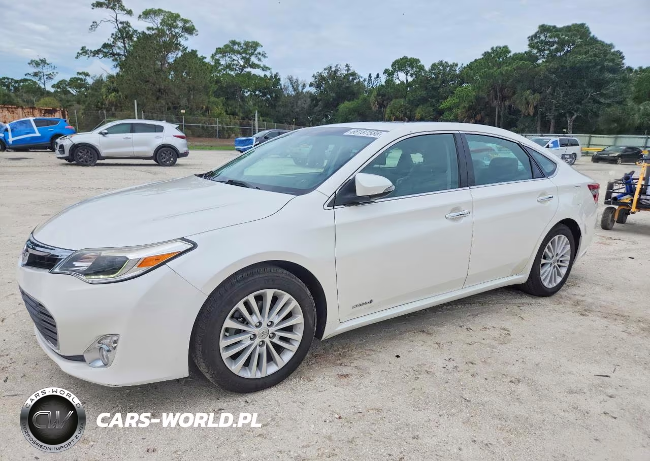 2013 Toyota Avalon Hybrid Limited