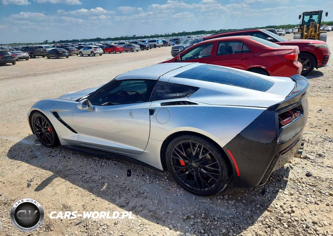 2015 Chevrolet Corvette Stingray 1Lt VIN:1G1YB2D70F5124550 - 2