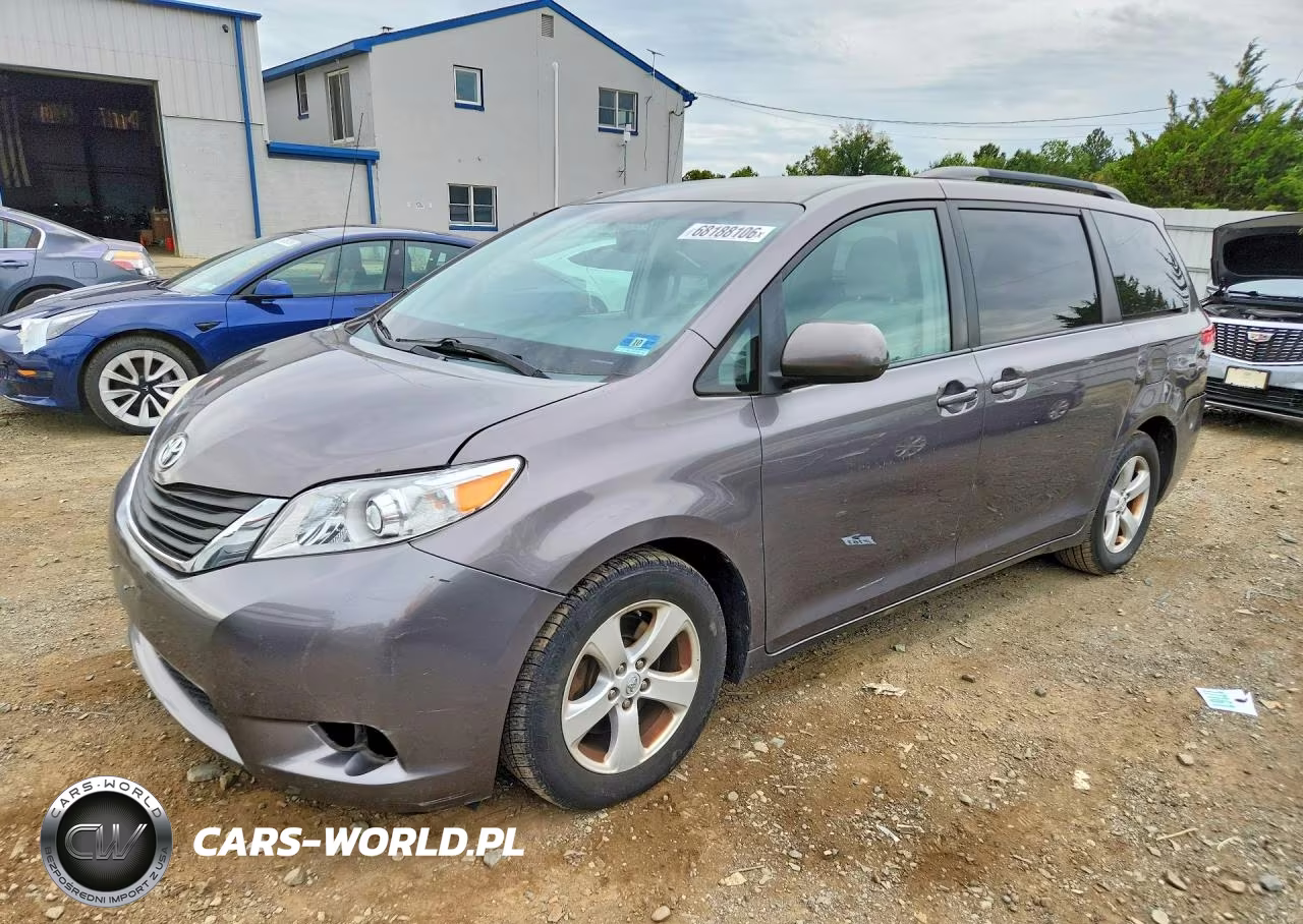 2014 Toyota Sienna Le VIN:5TDKK3DC9ES512790 - 1