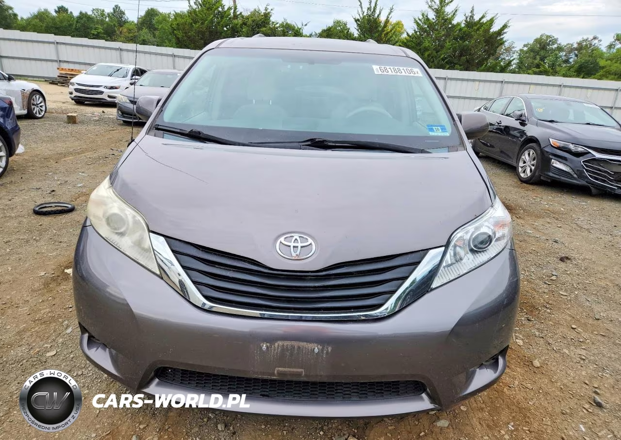 2014 Toyota Sienna Le VIN:5TDKK3DC9ES512790 - 5