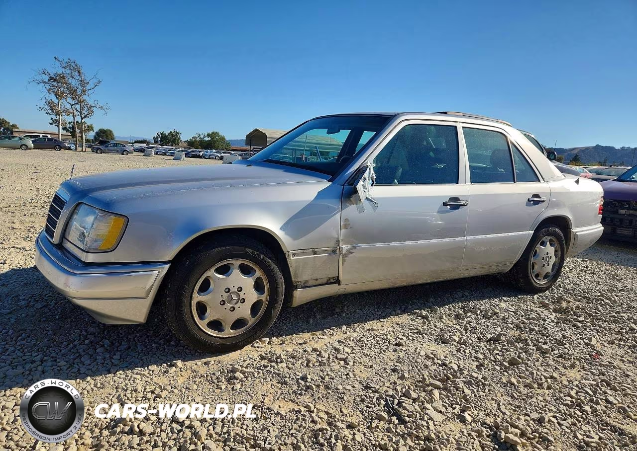1995 Mercedes-Benz E 320 Base