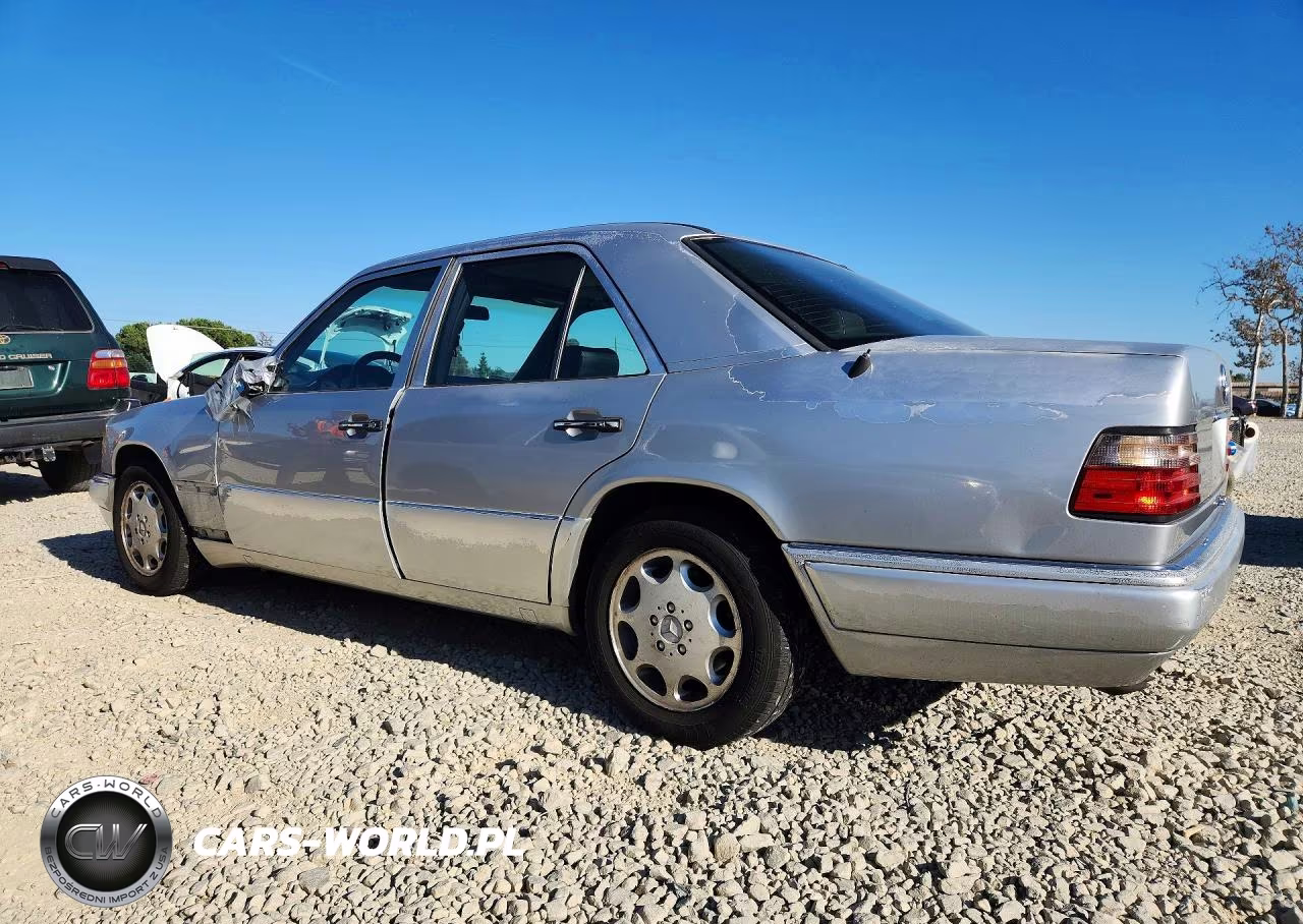 1995 Mercedes-Benz E 320 Base VIN:WDBEA32E8SC224081 - 2