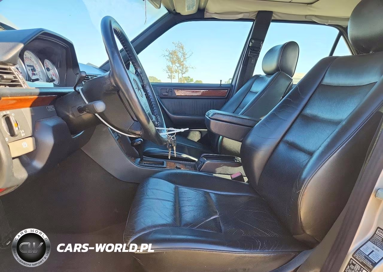 1995 Mercedes-Benz E 320 Base VIN:WDBEA32E8SC224081 - 7
