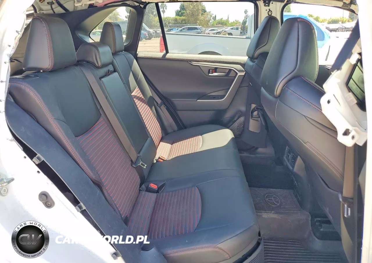 2018 Toyota Rav4 Prime Xse VIN:JTMEB3FV0PD111414 - 11