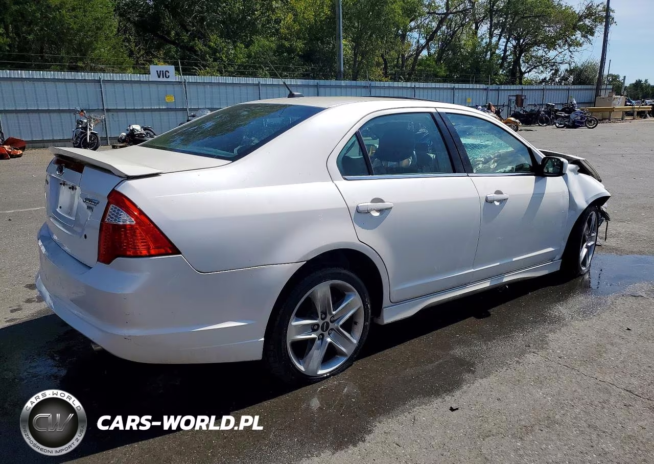 2011 Ford Fusion Sport VIN:3FAHP0DC4BR341302 - 3