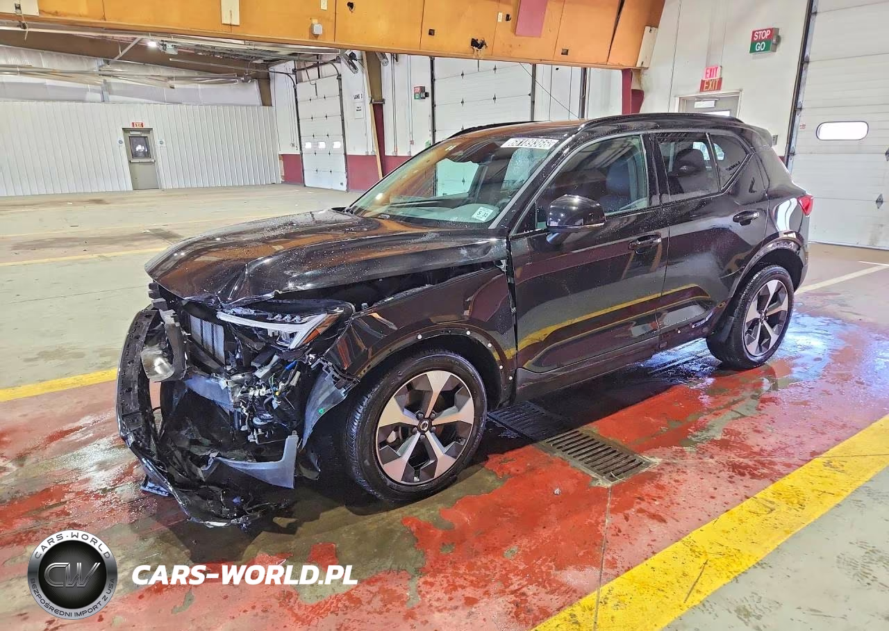 2026 Volvo Xc40 Plus