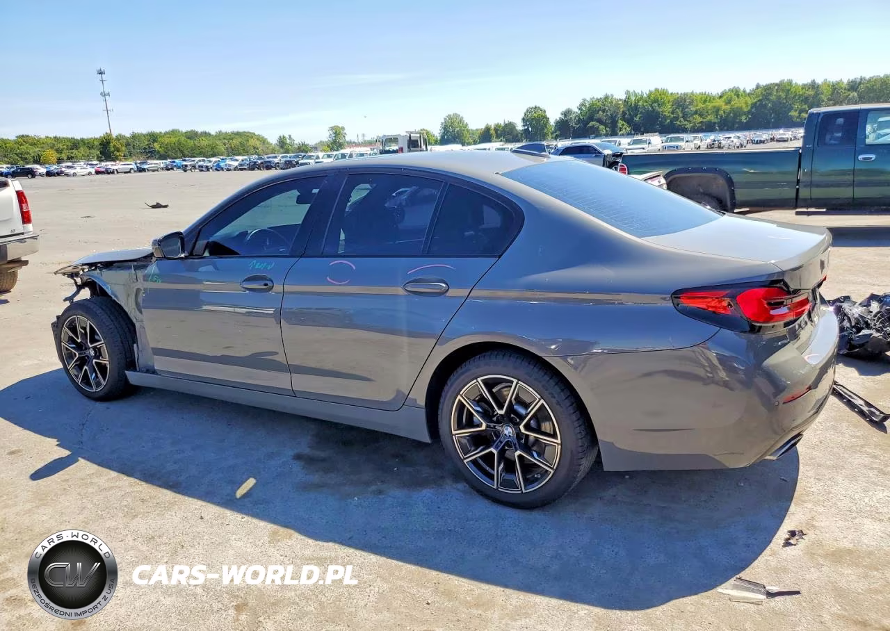 2022 BMW 530 Xi VIN:WBA13BJ09NCK21511 - 2