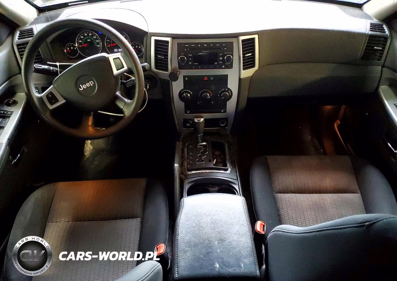 2009 Jeep Grand Cherokee Laredo VIN:1J8GR48K39C527990 - 8
