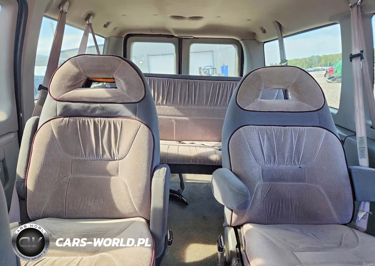 1999 Ford Econoline E150 Wagon VIN:1FMRE11L1XHA64398 - 10