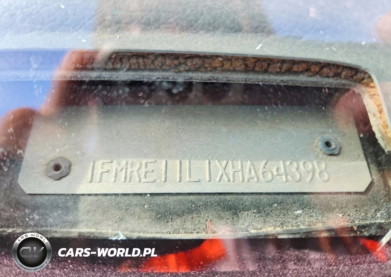 1999 Ford Econoline E150 Wagon VIN:1FMRE11L1XHA64398 - 13