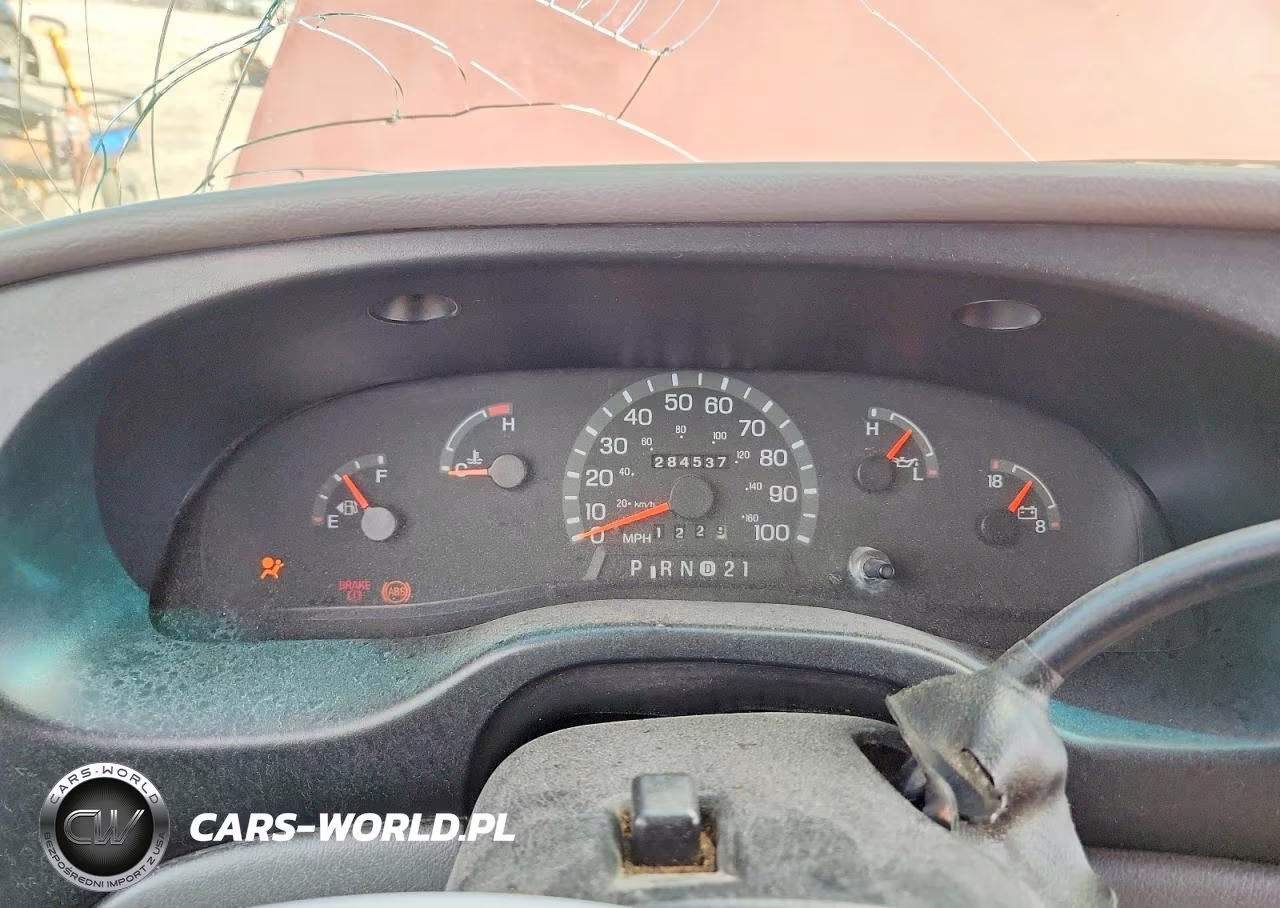1999 Ford Econoline E150 Wagon VIN:1FMRE11L1XHA64398 - 9
