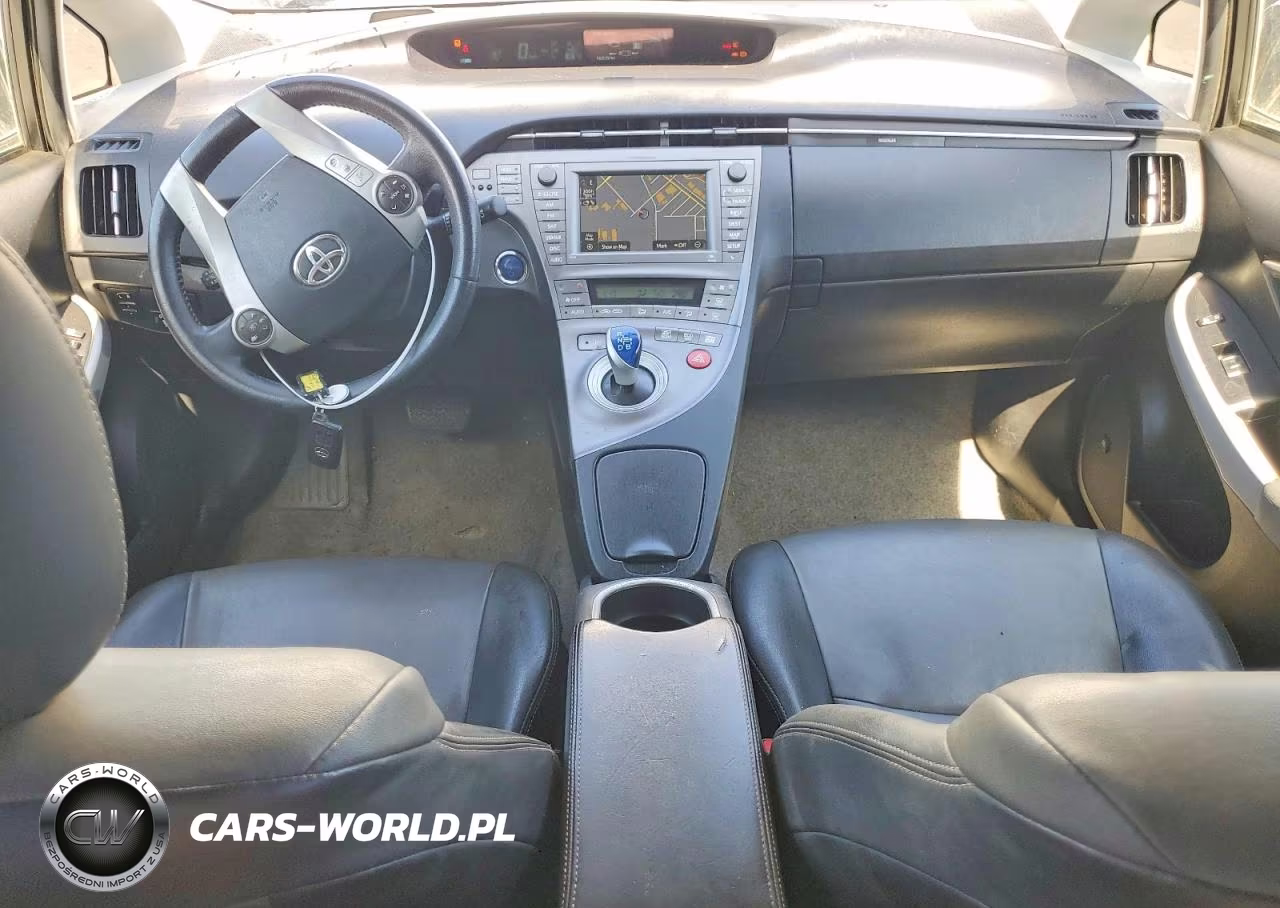 2015 Toyota Prius Four VIN:JTDKN3DU3F1874824 - 8