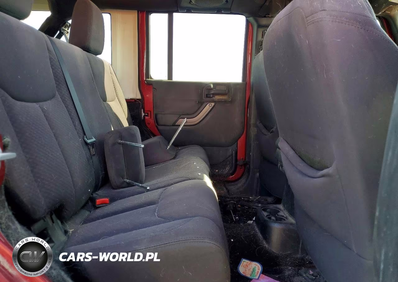 2013 Jeep Wrangler Unlimited Sport VIN:1C4BJWDG0DL522499 - 11