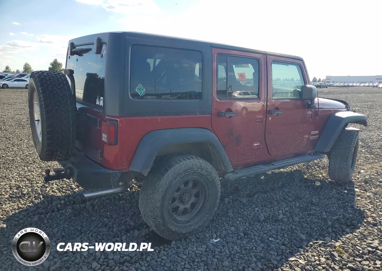 2013 Jeep Wrangler Unlimited Sport VIN:1C4BJWDG0DL522499 - 3