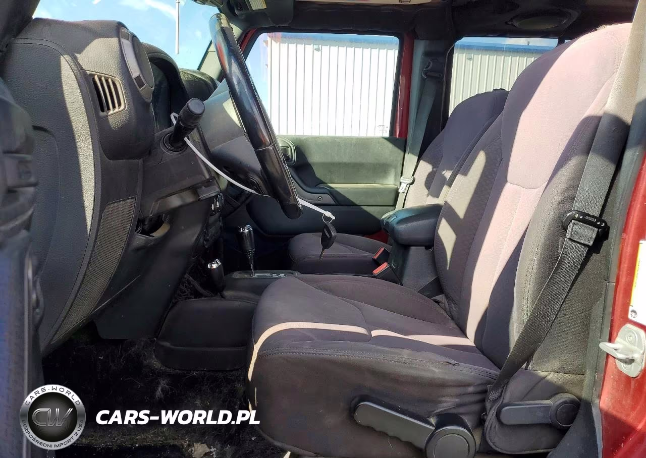 2013 Jeep Wrangler Unlimited Sport VIN:1C4BJWDG0DL522499 - 7