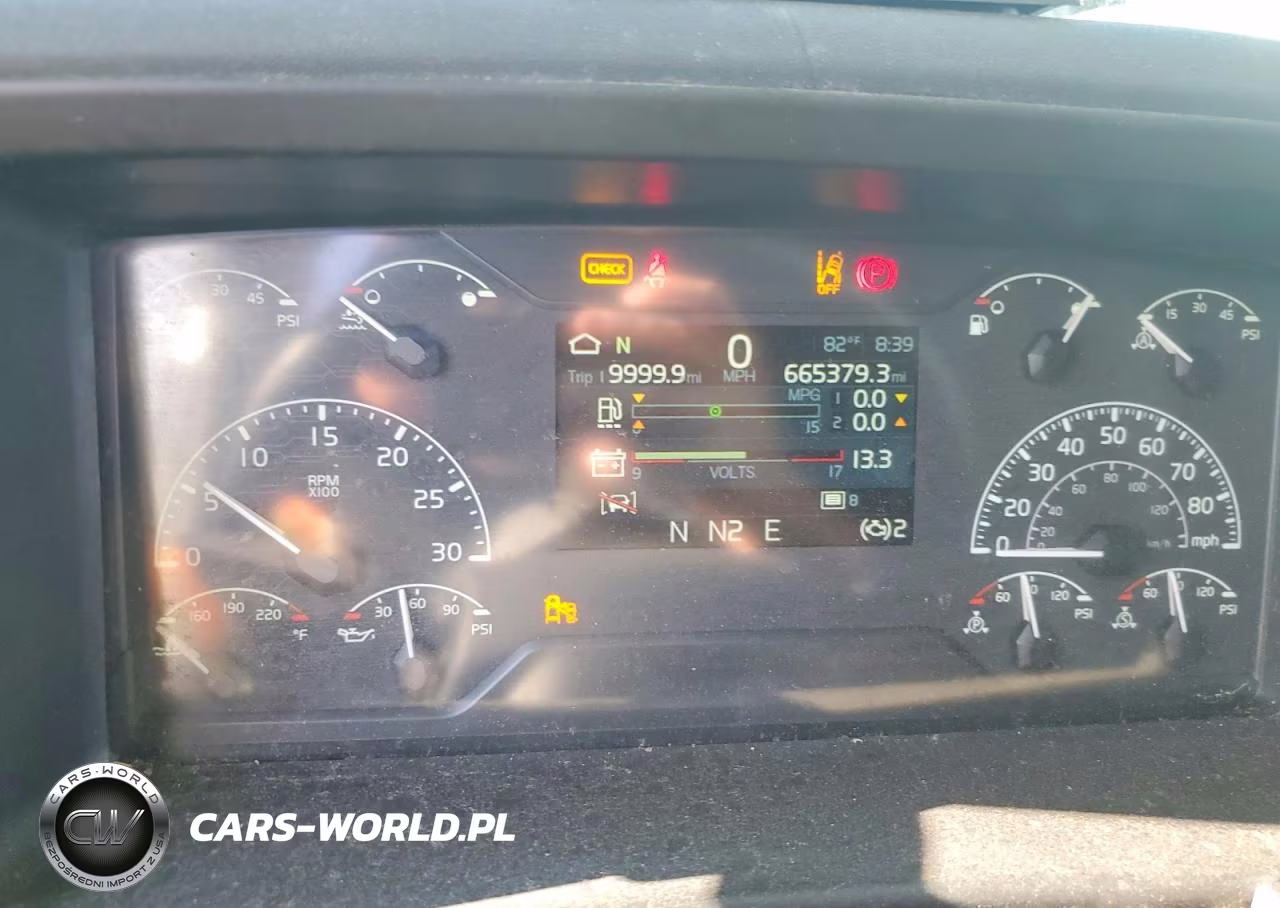 2019 Volvo 720 Trucks VIN:4V4NC9EH7KN213926 - 9