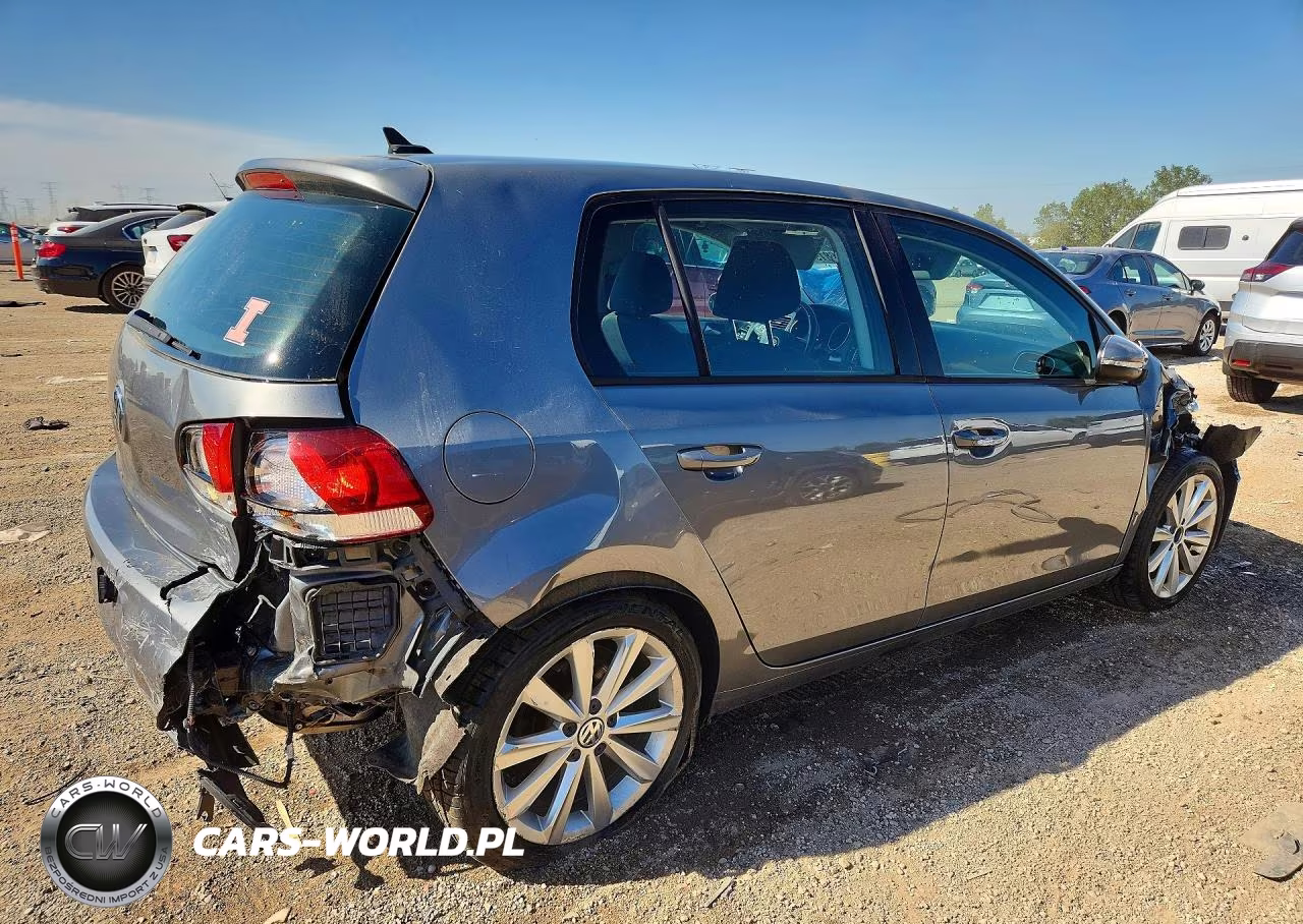 2013 Volkswagen Golf VIN:WVWDM7AJ0DW131101 - 3