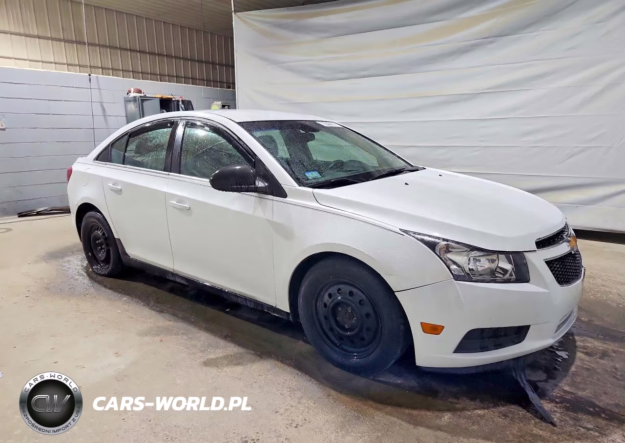 2012 Chevrolet Cruze Ls VIN:1G1PD5SH9C7217991 - 4