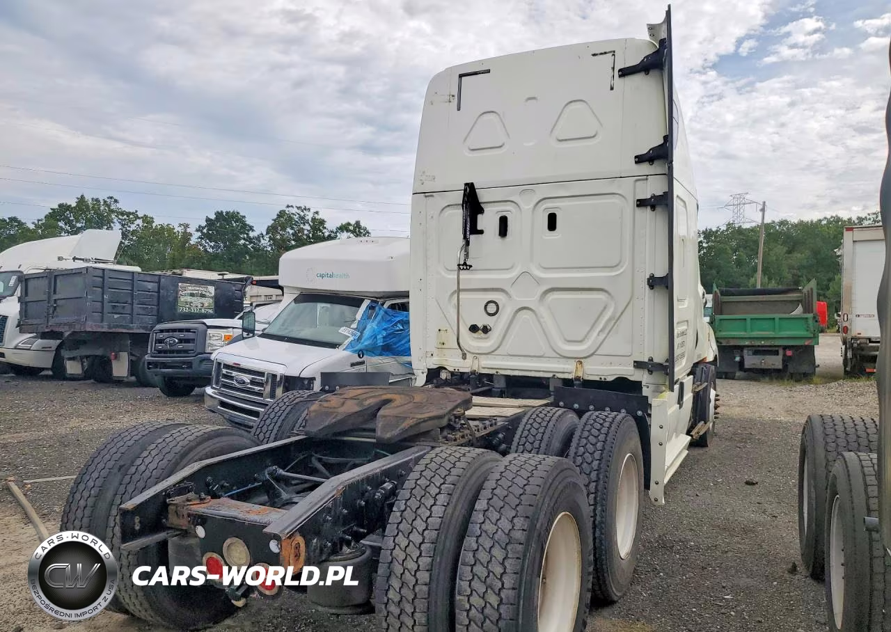 2020 Freightliner Cascadia Trucks VIN:3AKJHHDR3JSJR1074 - 3