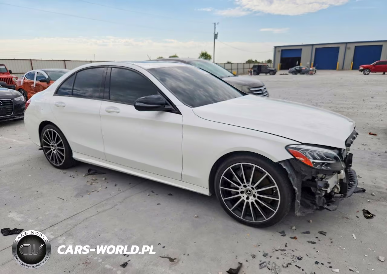 2019 Mercedes-Benz C 300 VIN:55SWF8DB9KU310878 - 4