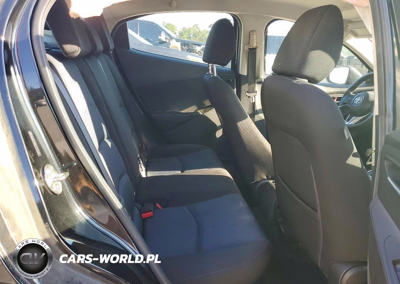 2017 Toyota Yaris Ia Base VIN:3MYDLBYV8HY173224 - 10