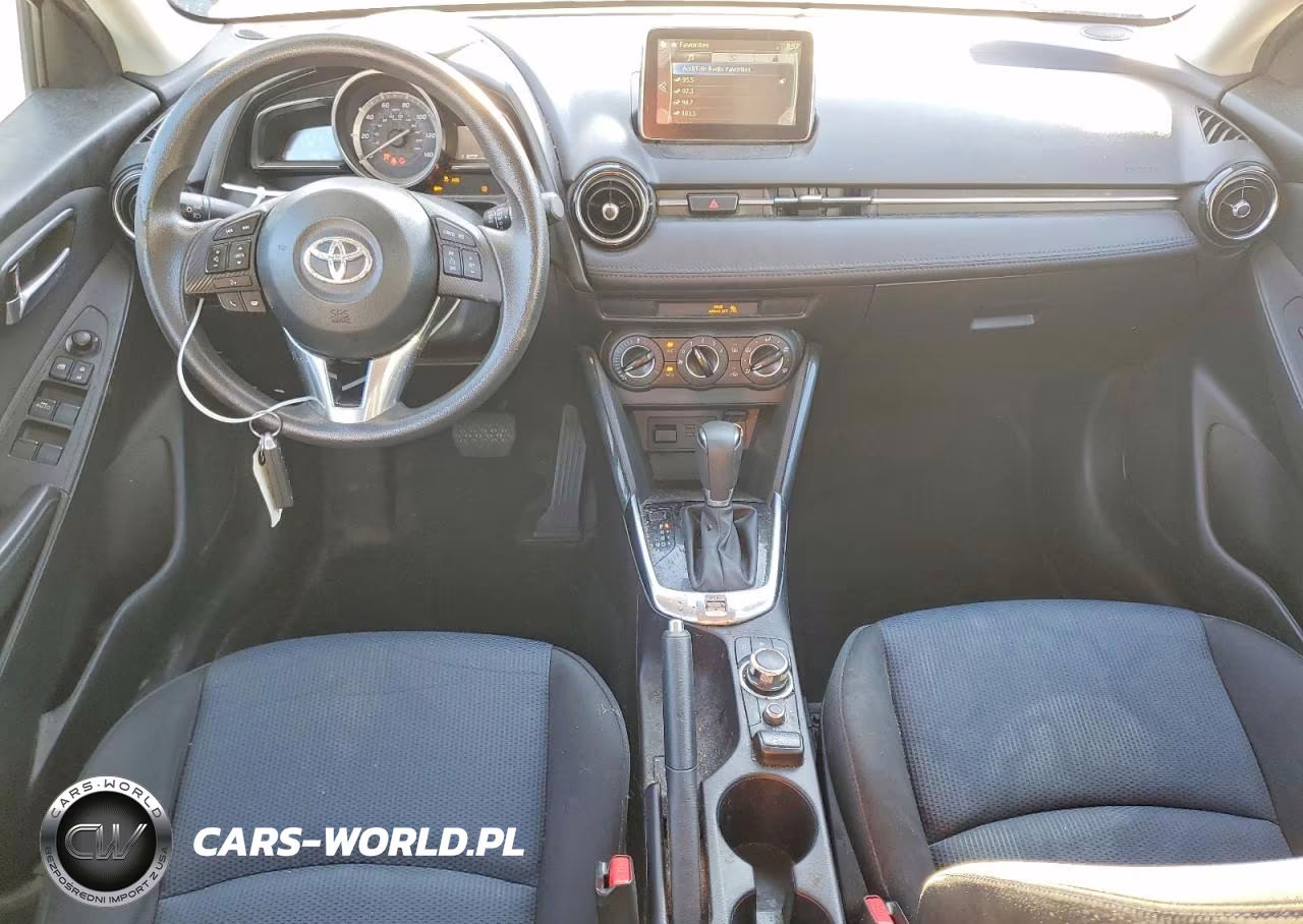 2017 Toyota Yaris Ia Base VIN:3MYDLBYV8HY173224 - 8