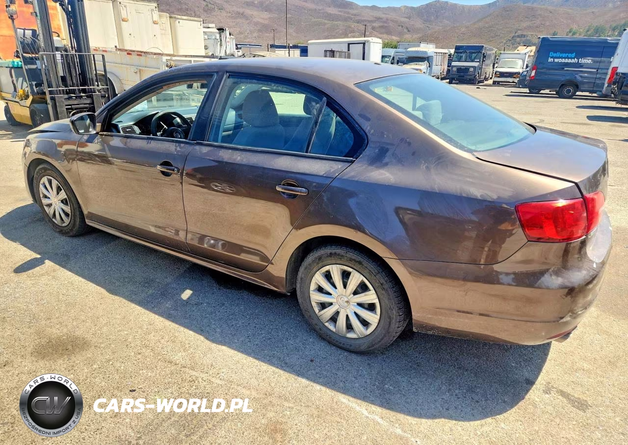 2011 Volkswagen Jetta Base VIN:3VW2K7AJ1BM058635 - 2